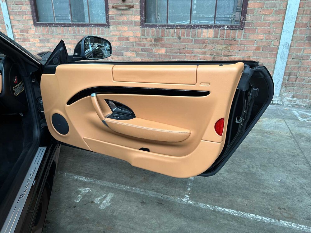 Maserati Granturismo S 4.7 V8 440PS MC Shift 33.000km 2009 Youngtimer