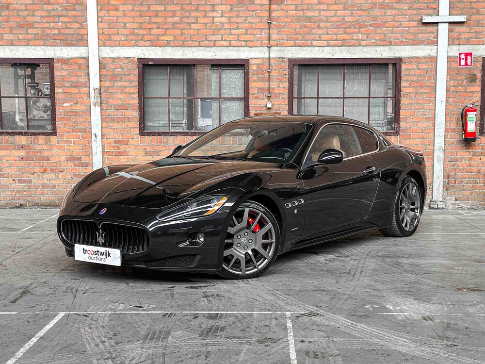 Maserati Granturismo S 4.7 V8 440PS MC Shift 33.000km 2009 Youngtimer