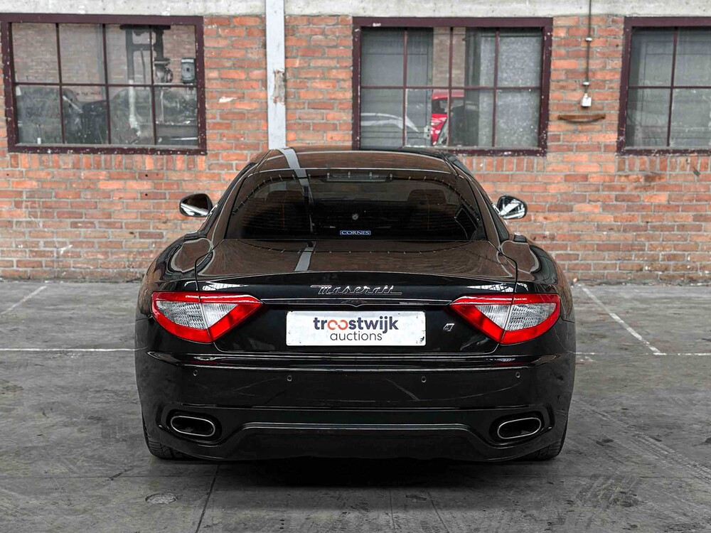 Maserati Granturismo S 4.7 V8 440PS MC Shift 33.000km 2009 Youngtimer