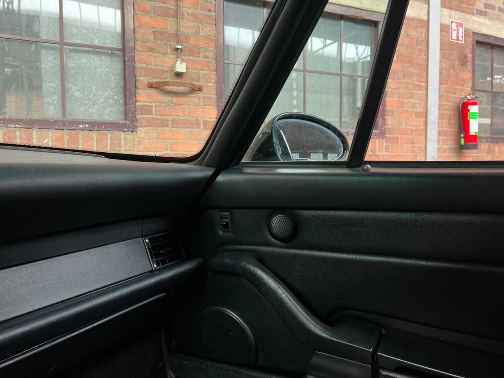 Porsche 911 Carrera 4 993 Coupe (SCHALTGETRIEBE) 272PS 1995 Youngtimer