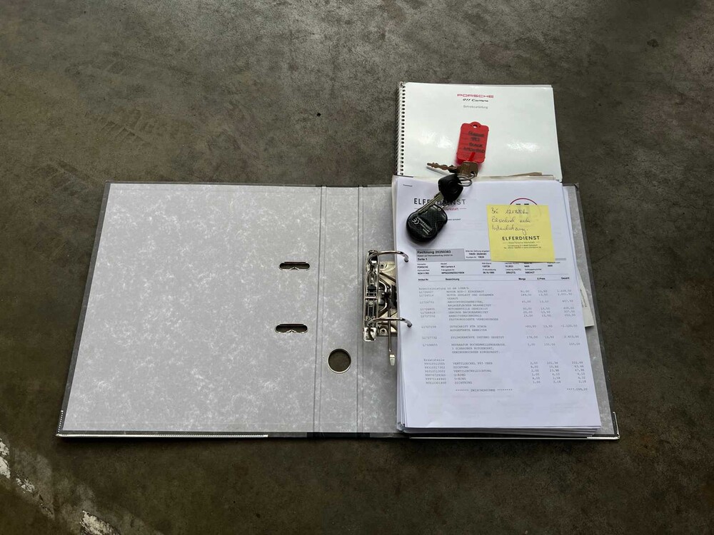 Porsche 911 Carrera 4 993 Coupe (SCHALTGETRIEBE) 272PS 1995 Youngtimer