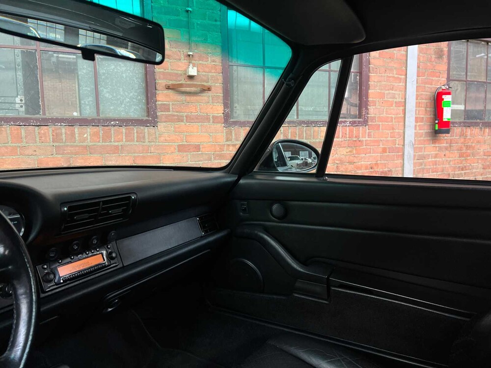 Porsche 911 Carrera 4 993 Coupe (SCHALTGETRIEBE) 272PS 1995 Youngtimer