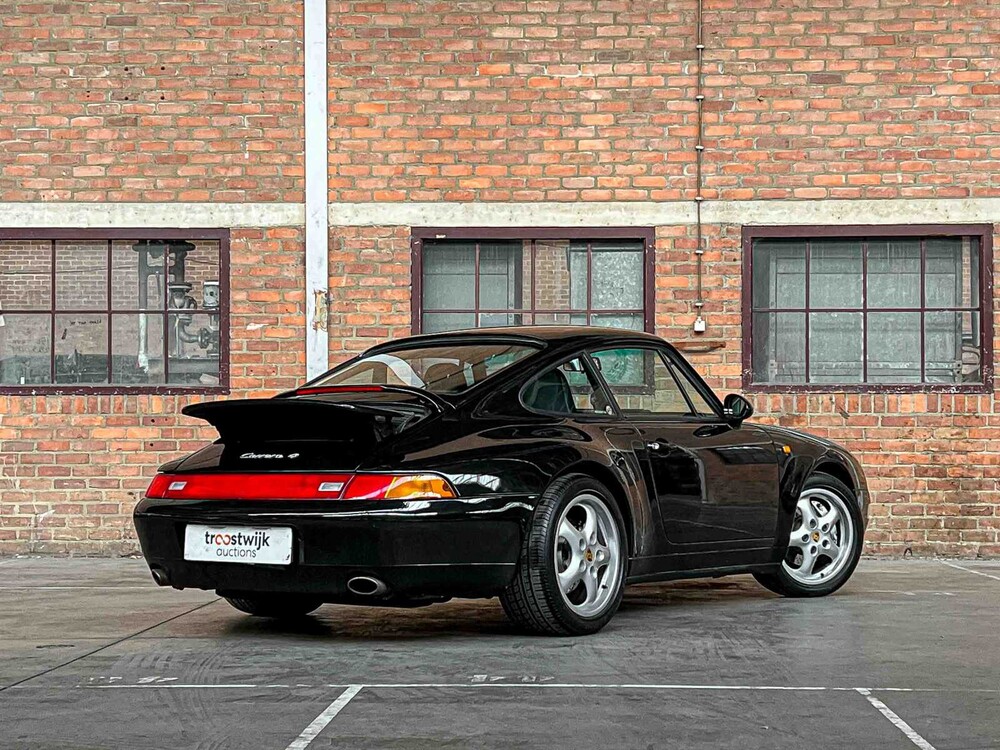 Porsche 911 Carrera 4 993 Coupe (SCHALTGETRIEBE) 272PS 1995 Youngtimer