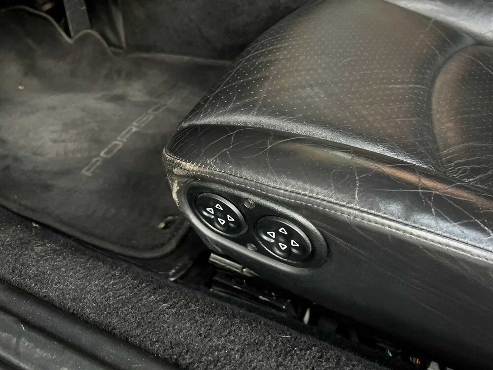 Porsche 911 Carrera 4 993 Coupe (SCHALTGETRIEBE) 272PS 1995 Youngtimer