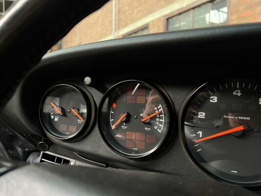 Porsche 911 Carrera 4 993 Coupe (MANUAL) 272pk 1995 Youngtimer