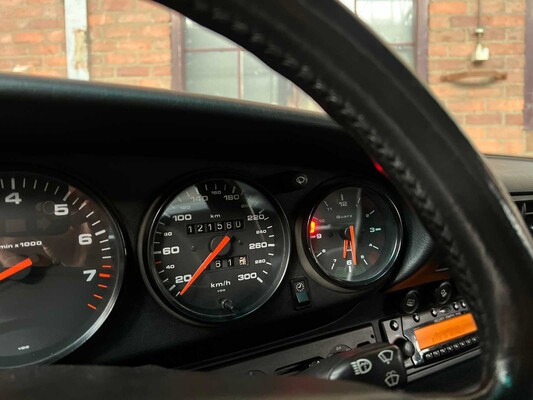 Porsche 911 Carrera 4 993 Coupe (MANUAL) 272pk 1995 Youngtimer