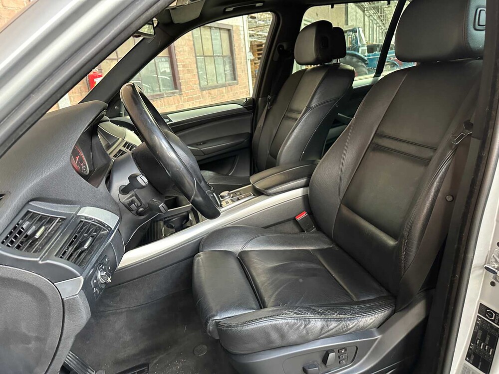 BMW X5 xDrive48i High Executive 355PS 2009, 85-JDJ-8