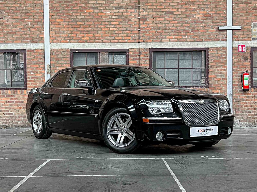 Chrysler 300C HEMI 5.7 V8 340PS 2006 Youngtimer