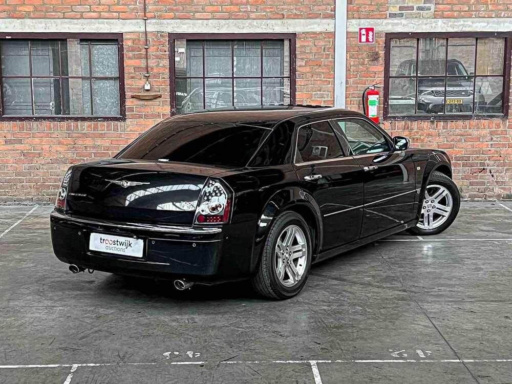 Chrysler 300C HEMI 5.7 V8 340PS 2006 Youngtimer