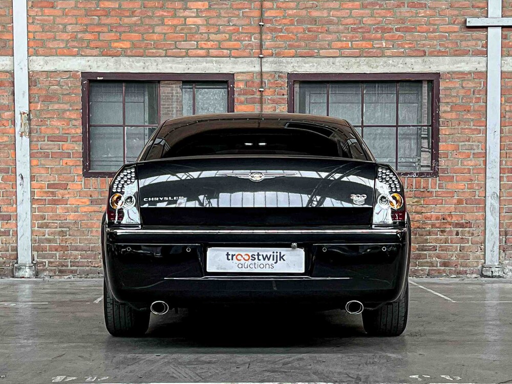 Chrysler 300C HEMI 5.7 V8 340PS 2006 Youngtimer