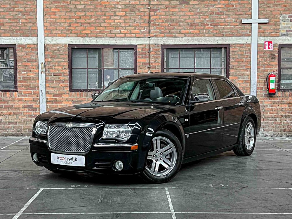 Chrysler 300C HEMI 5.7 V8 340PS 2006 Youngtimer