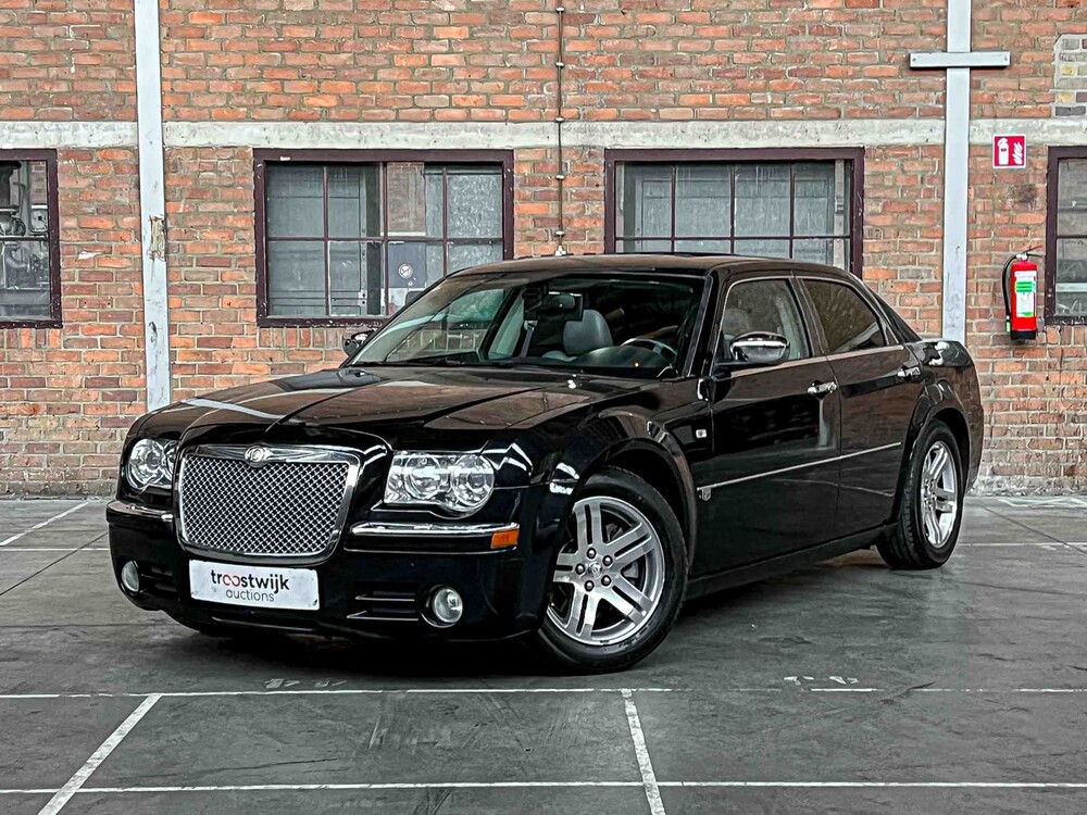 Chrysler 300C HEMI 5.7 V8 340PS 2006 Youngtimer