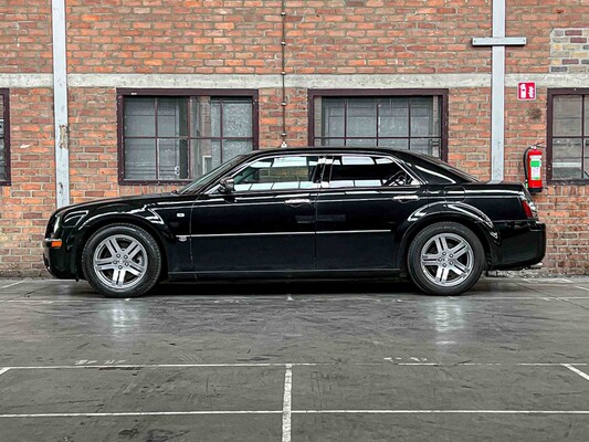 Chrysler 300C HEMI 5.7 V8 340pk 2006 Youngtimer