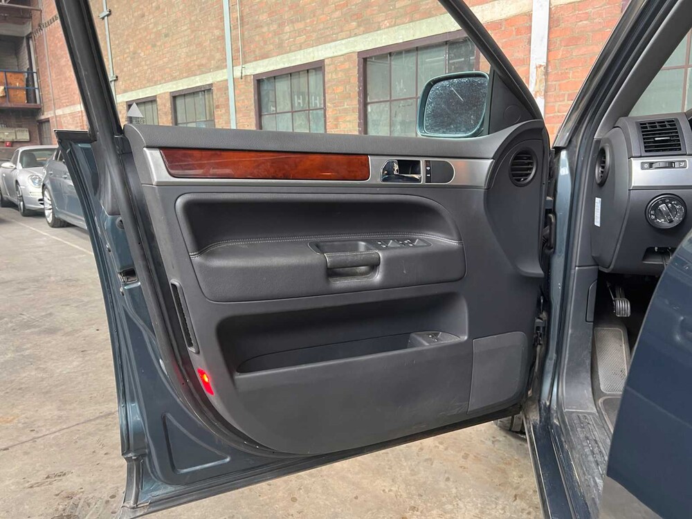 Volkswagen Touareg 3.2 V6 241PS 2005, 32-RF-TB Youngtimer