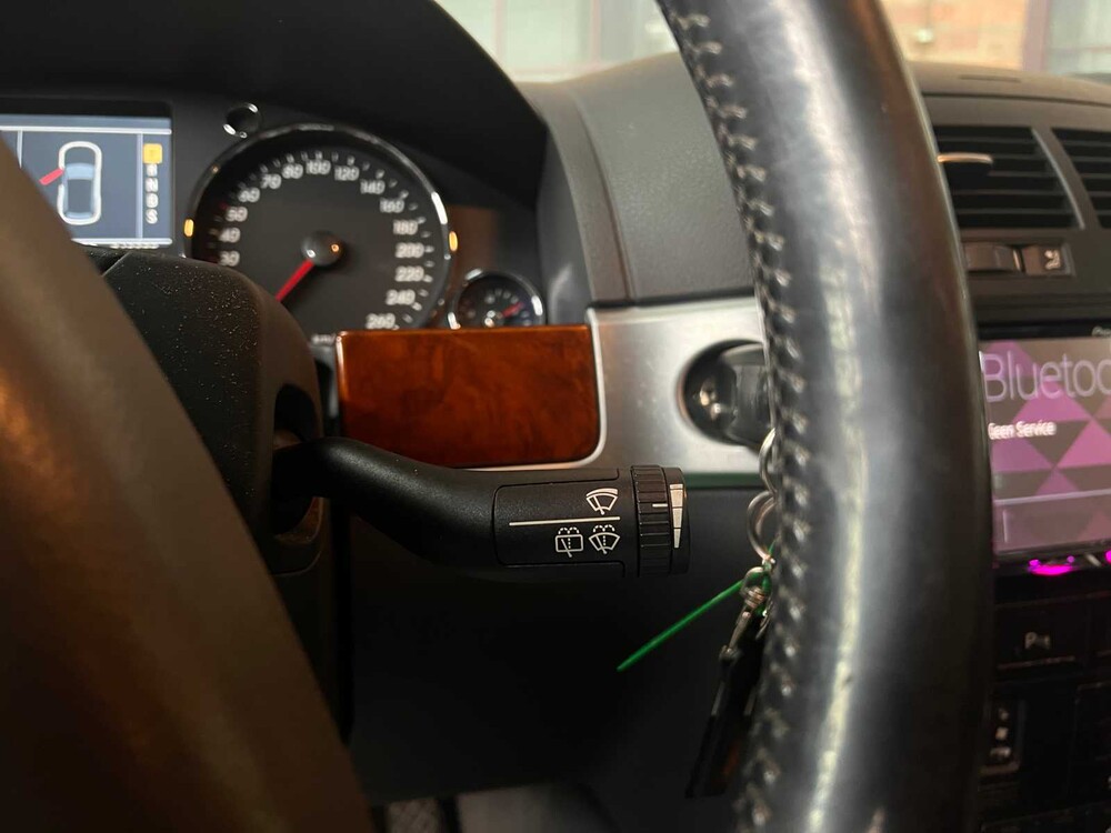 Volkswagen Touareg 3.2 V6 241PS 2005, 32-RF-TB Youngtimer