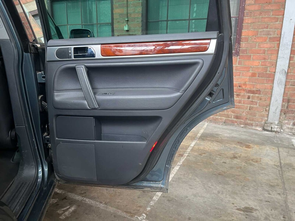 Volkswagen Touareg 3.2 V6 241PS 2005, 32-RF-TB Youngtimer