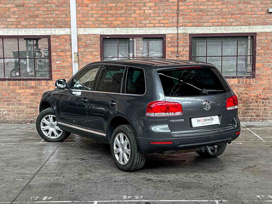 Volkswagen Touareg 3.2 V6 241pk 2005, 32-RF-TB Youngtimer