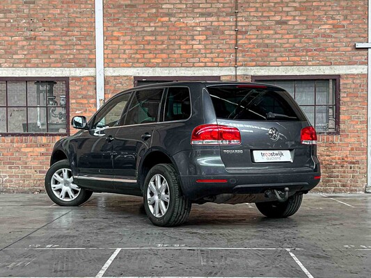 Volkswagen Touareg 3.2 V6 241pk 2005, 32-RF-TB Youngtimer
