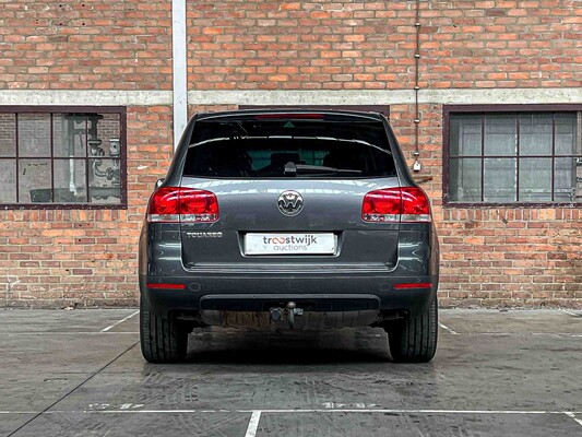 Volkswagen Touareg 3.2 V6 241pk 2005, 32-RF-TB Youngtimer