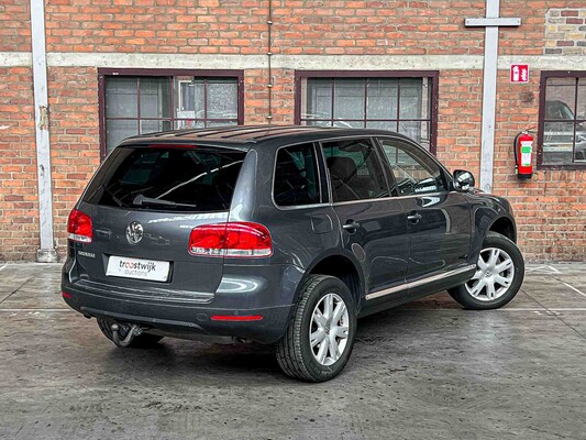 Volkswagen Touareg 3.2 V6 241pk 2005, 32-RF-TB Youngtimer
