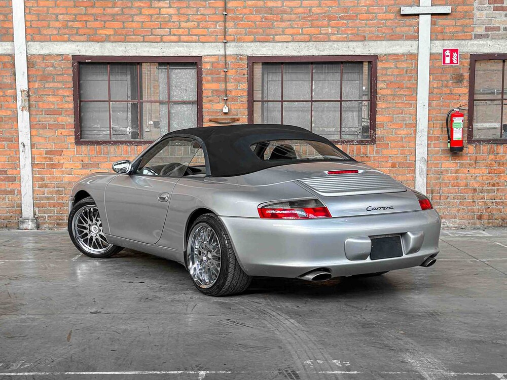 Porsche 911 Carrera Cabriolet 3.6 996 320PS 2003 Youngtimer