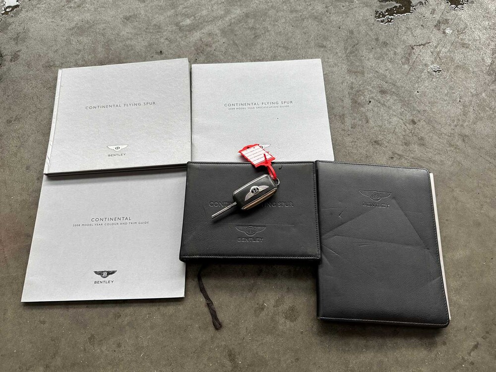 Bentley Continental Flying Spur 6.0 W12 525HP 2007 (53.000 KM) Youngtimer