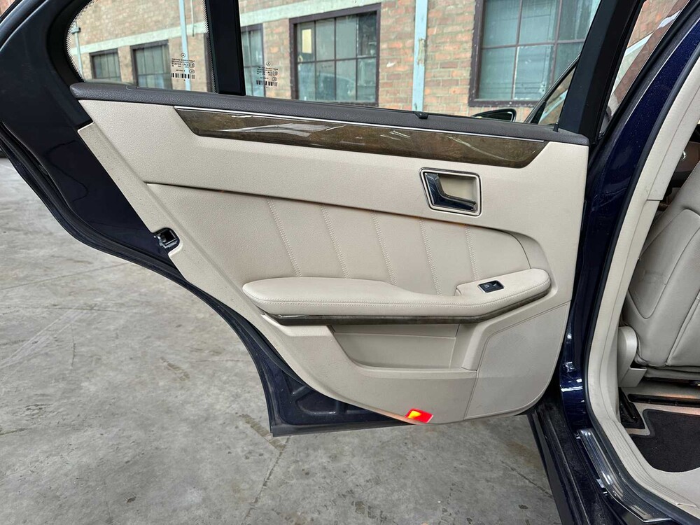 Mercedes-Benz E350 CGI Elegance E-Klasse 292PS 2009, 05-JPN-5 Youngtimer