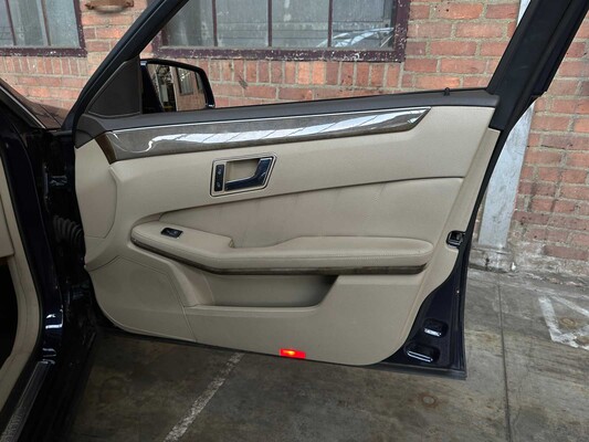 Mercedes-Benz E350 CGI Elegance E-Klasse 292pk 2009, 05-JPN-5 Youngtimer