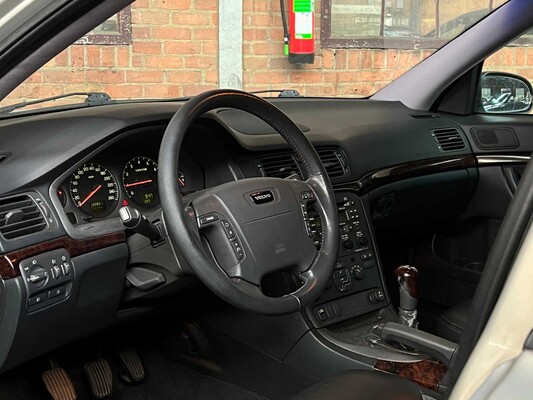 Volvo S80 2.4 Comfort 140pk 2000, H-877-JJ Youngtimer