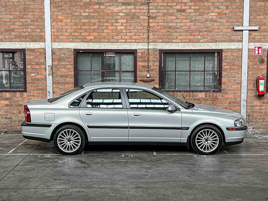 Volvo S80 2.4 Comfort 140pk 2000, H-877-JJ Youngtimer