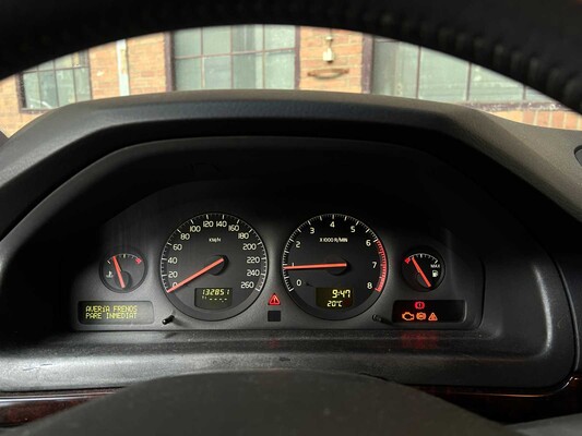 Volvo S80 2.4 Comfort 140pk 2000, H-877-JJ Youngtimer