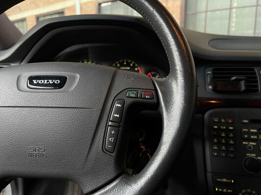 Volvo S80 2.4 Comfort 140pk 2000, H-877-JJ Youngtimer