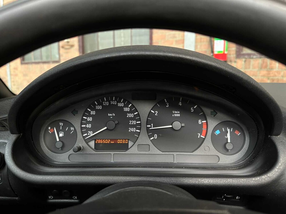 BMW Z3 Roadster 1.8 116PS 1997, 01-NV-HX