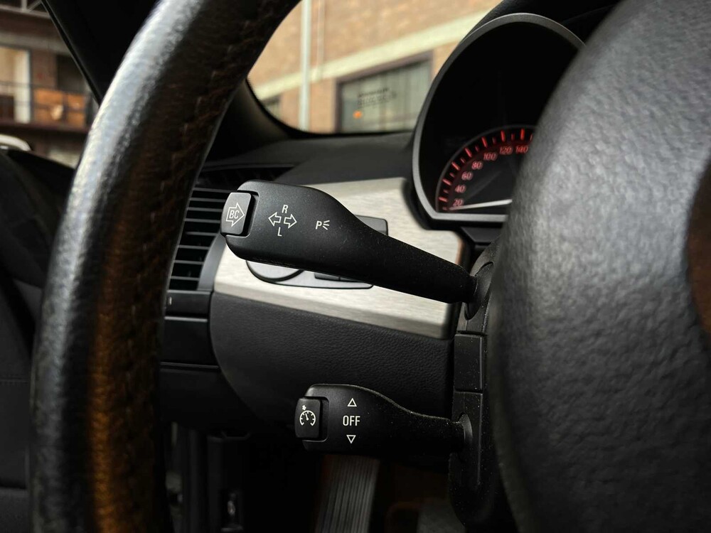 BMW Z4 Roadster 3.0i S 231PS 2004 (Hardtop + Softtop), 36-NV-HZ Youngtimer