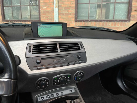 BMW Z4 Roadster 3.0i S 231pk 2004 (Hardtop + Softtop), 36-NV-HZ Youngtimer