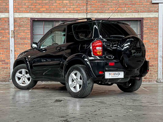 Toyota RAV4 2.0-16V VVT-i Sol (Automaat) 150pk 2004, 76-HFB-9 Youngtimer