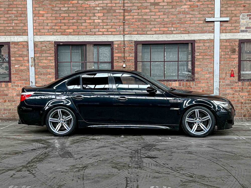 BMW M5 5.0 V10 E60 507PS 2008 5er YOUNGTIMER