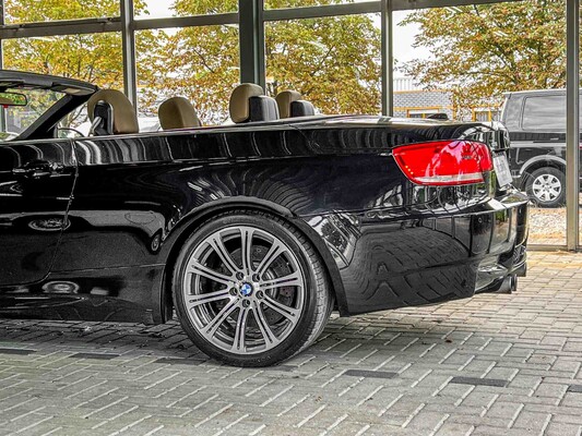 BMW M3 Cabriolet E93 4.0 V8 420pk 2008 HANDGESCHAKELD Youngtimer