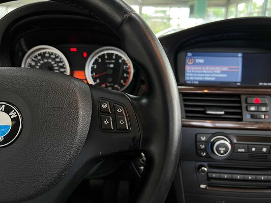 BMW M3 Cabriolet E93 4.0 V8 420pk 2008 HANDGESCHAKELD Youngtimer
