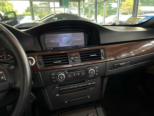 BMW M3 Cabriolet E93 4.0 V8 420pk 2008 HANDGESCHAKELD Youngtimer