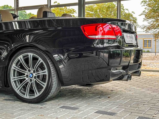 BMW M3 Cabriolet E93 4.0 V8 420pk 2008 HANDGESCHAKELD Youngtimer