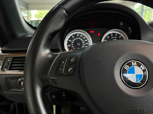 BMW M3 Cabriolet E93 4.0 V8 420pk 2008 HANDGESCHAKELD Youngtimer