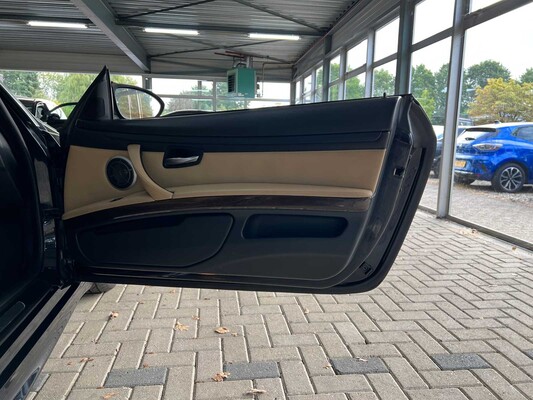 BMW M3 Cabriolet E93 4.0 V8 420pk 2008 HANDGESCHAKELD Youngtimer