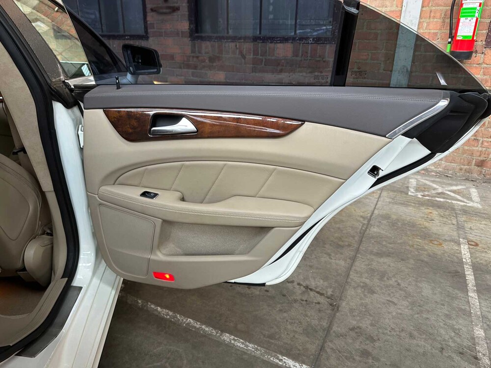 Mercedes-Benz CLS63 AMG 5.5 V8 525PS 2012 CLS-Klasse (53.000 KM)