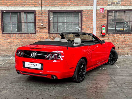 Ford Mustang 3.7 V6 310pk 2014