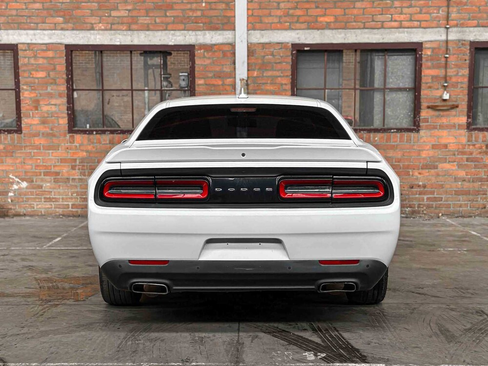 Dodge Challenger SXT PLUS 3.6 V6 305PS 2016