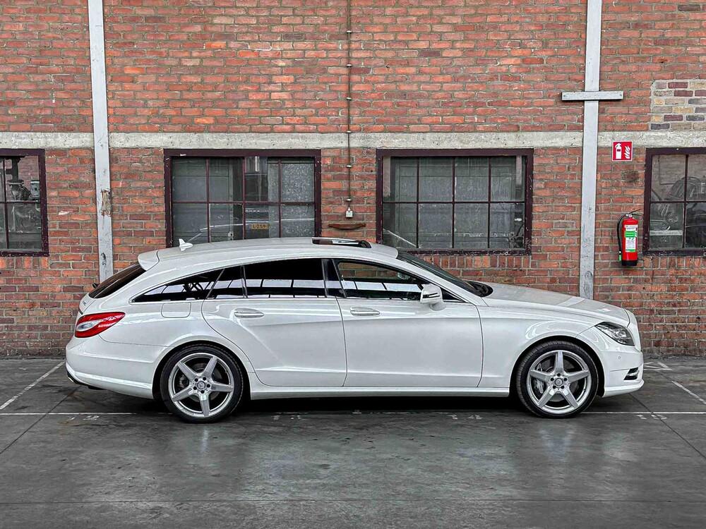 Mercedes-Benz CLS500 4Matic Shooting Brake 4.7 V8 408PS 2013 CLS-Klasse