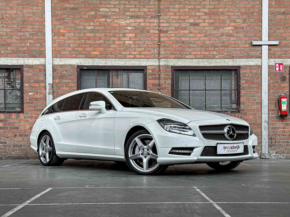 Mercedes-Benz CLS500 4Matic Shooting Brake 4.7 V8 408PS 2013 CLS-Klasse