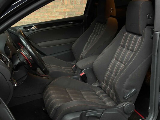 Volkswagen Golf GTI VI 2.0 DSG 211pk 2010 (NEW ENGINE 71.547) Golf 6, J-699-TZ