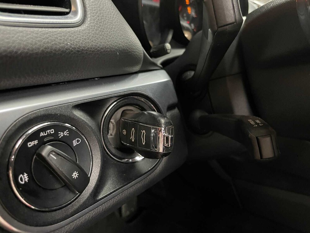 Porsche Boxster 981 2.7 265PS 2012 PDK (15.000 MEILEN)